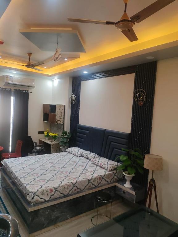 Ufairia Bliss Chalets Studios, Noida Extension - Bed and Breakfast Ghāziābād