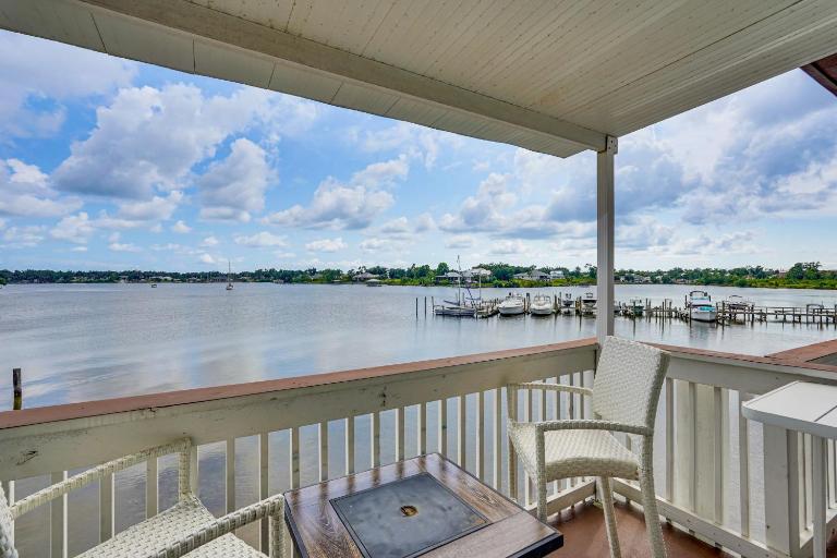 Panama City Condo w/ Dolphin Views & Marina Access - Ferienwohnung Panama City