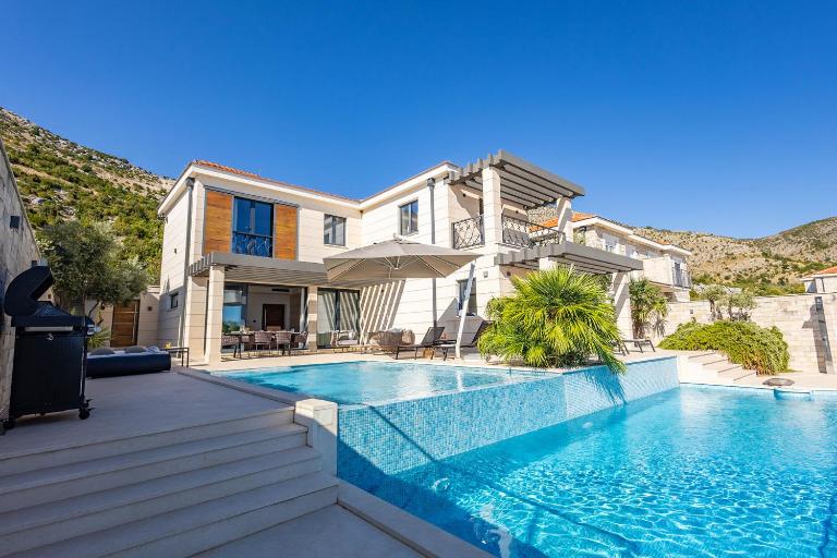 Luxury Villa Anna with private pool & Jet pool near Dubrovnik - B&B Ivanica