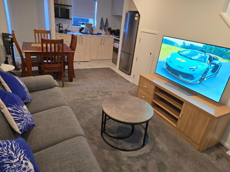 Modern 3-Level City Apartment Prime Cashel Street - B&B Christchurch