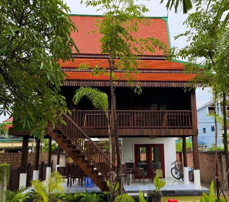 Sala Khmer Heritage - Siem Reap Traditional Wooden House - B&B Ciudad de Siem Riep
