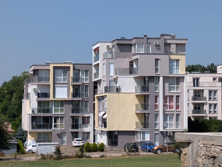 Апартамент - Студио Престиж 2 - Ferienwohnung Hisarya