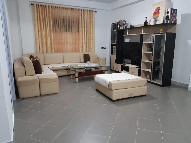 Villas Mari-Anna for rent best view - Bed and Breakfast Durrës