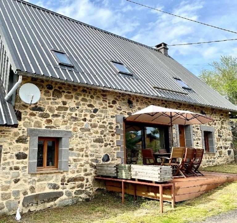Gîte Les Nougats, location 8 personnes - Chambres d'hôtes Saint-Donat