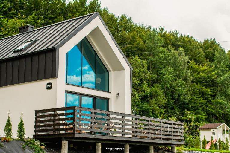 Domki na Szczycie - jeden na działce oraz balia jacuzzi na wyłączność - Bed and Breakfast Krzeszna