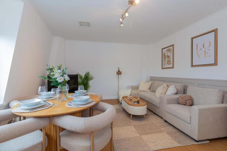 Stylish 2BR Apartment in Central Eton - B&B Eton