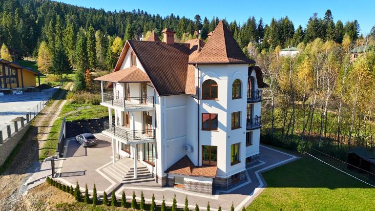 Elata Aparts - B&B Sjídnytsia