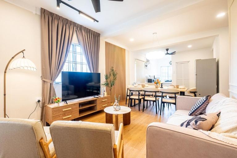 Charming OUG Bungalow 6BR Cozy Family Escape plus Baby Cot - Ferienwohnung Kuala Lumpur