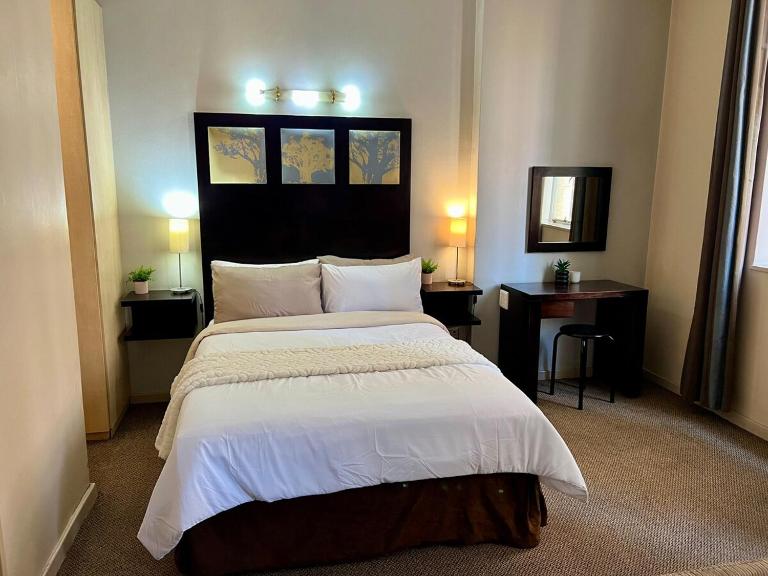Cozy Marshalltown Studio - B&B Johannesburg