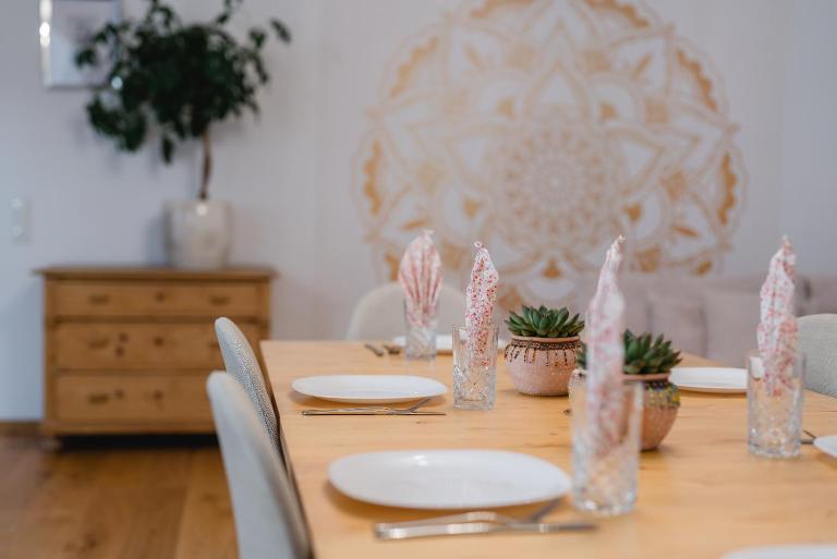 Ferienwohnung Jelen - Kaffee - Tee - Lichthof - 135 qm - Chambres d'hôtes Kolbermoor