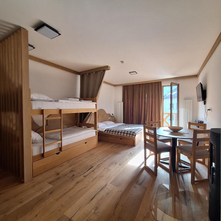 Aparthotel Vucko Apartman D444 private host - B&B Jahorina
