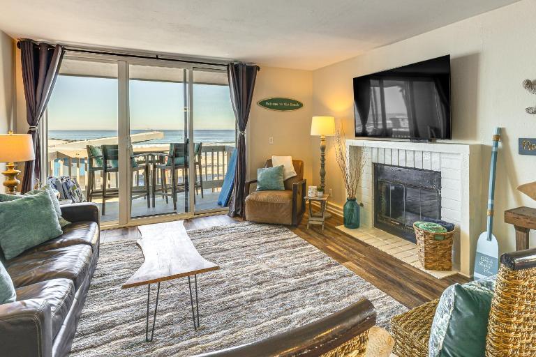 Steps to Shore: Condo w/ Resort Perks in Oceanside - Ferienwohnung Oceanside