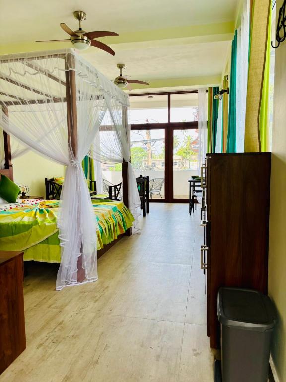Dinewa Apartment - B&B Aluthgama
