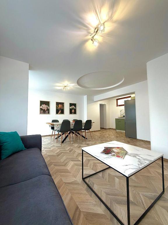 Apartment Draganovi 8A - B&B Kazanlak