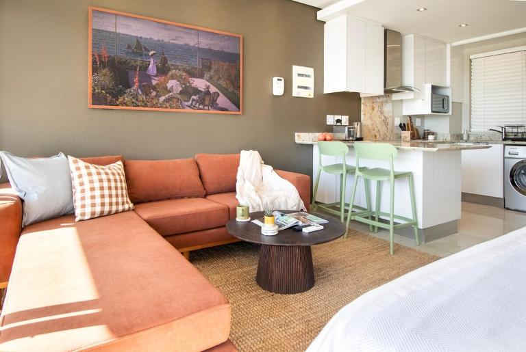 Sonvanger Studio at Andringa Mall Luxury Apartments - Ferienwohnung Stellenbosch