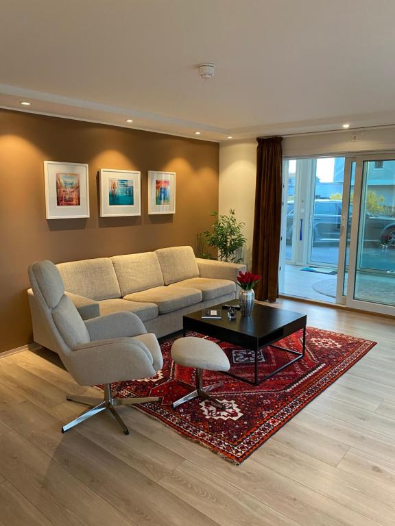 Modern apartment with mountain and sea view - Chambres d'hôtes Svolvær