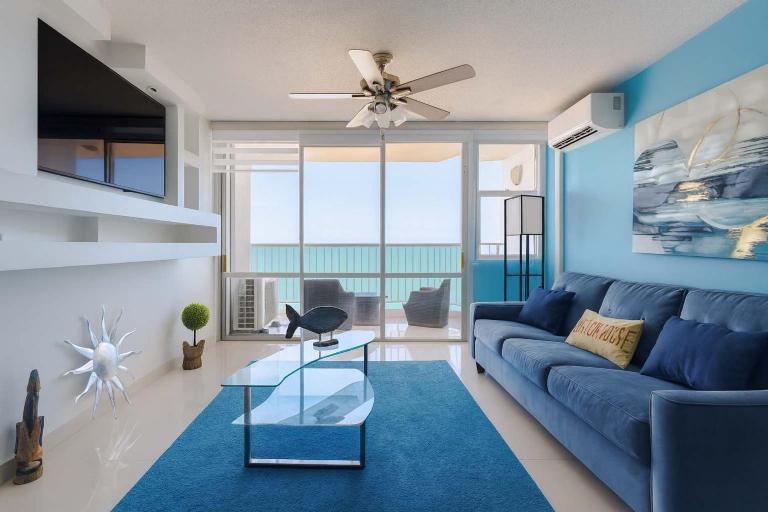Beachfront Apartment in Marbella del Caribe - B&B San Juan