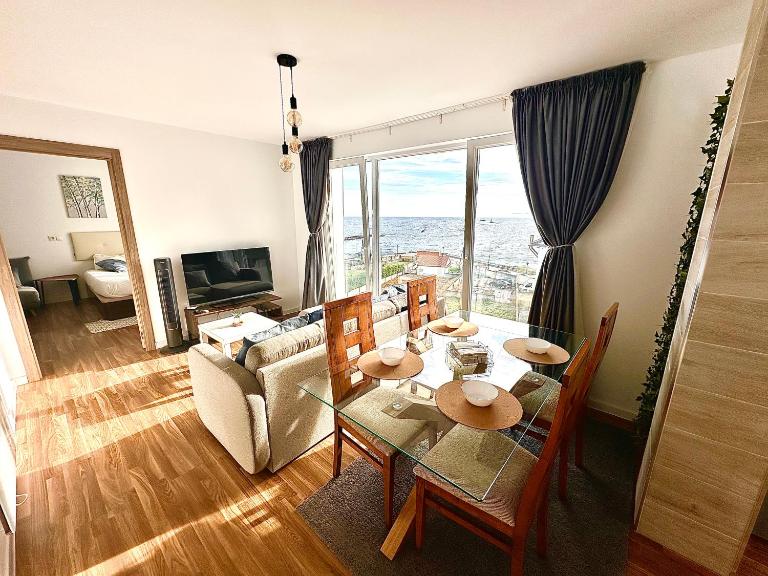 Apartamentos LAMAROSA -LAS PLAYAS - Ferienwohnung Burela de Cabo