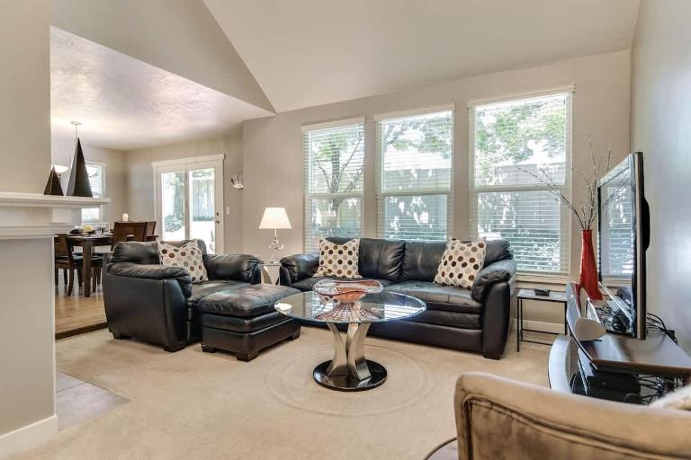 Ski Haven in Salt Lake at Base of Big Cottonwood - B&B Cottonwood Heights