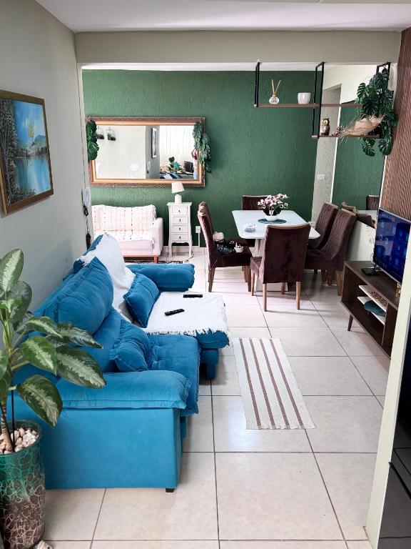 Casa verde 4 quartos - B&B Goiânia