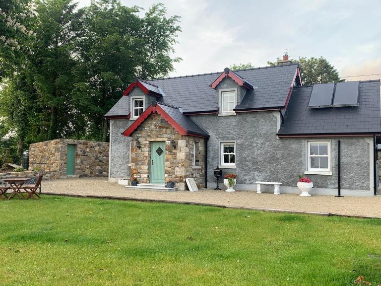 Paul's country cottage - B&B Donegal