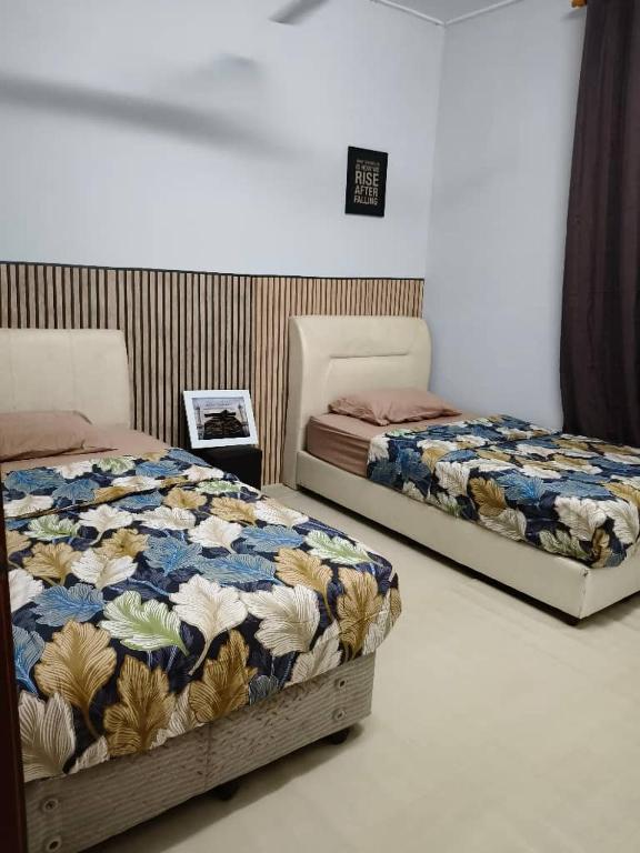 Lj HOMESTAY PANTAI PENARIK - Bed and Breakfast Kampung Che Selamah