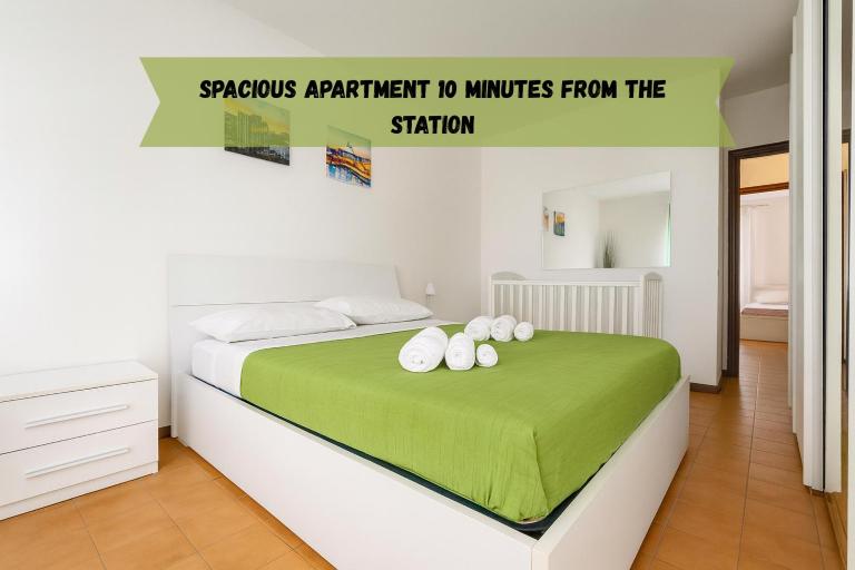 -10 minutes from the station- - 5 beds- - B&B Roma