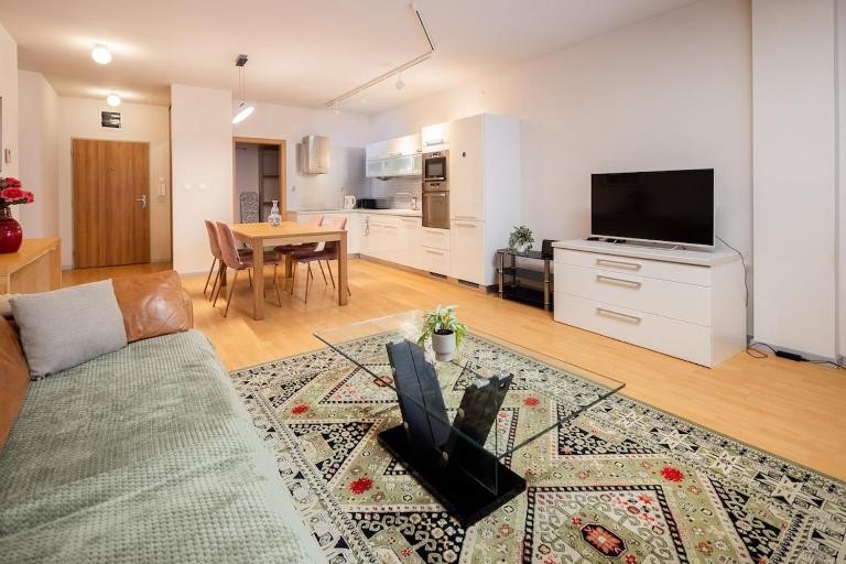 City Center 1 BR Apartment Julia - Ferienwohnung Piešťany