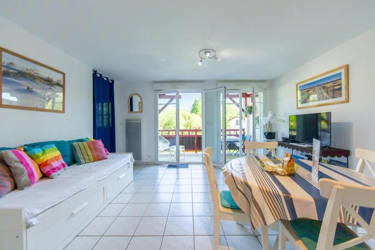 Appartement Le Chenal in Arès for 4 persons - B&B Arès