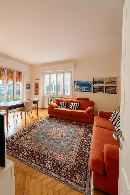 WELCOME RIVIERA-Residenza Il Glicine 5-posto auto privato riservato-20metri dal mare-wifi - B&B Rapallo