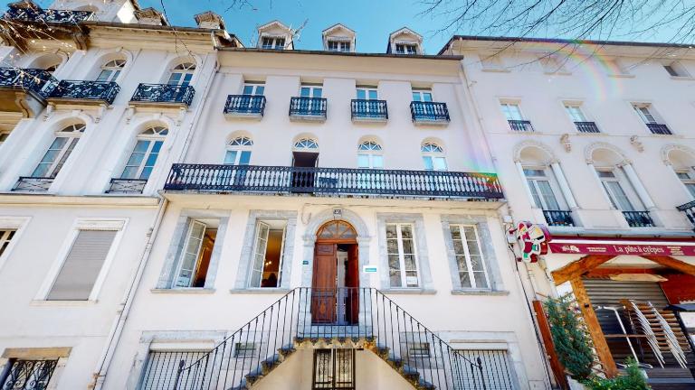 Les Meublés d'Etigny - B&B Bagnères-de-Luchon