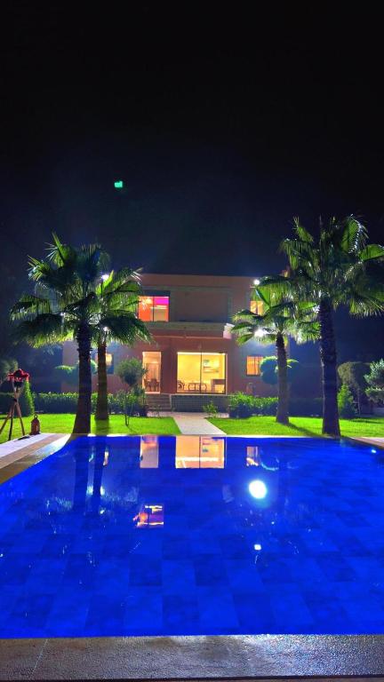 Villa Palmiers 4ch piscine ensoleillée 20mn Agadir - Bed and Breakfast Tine Lmekki