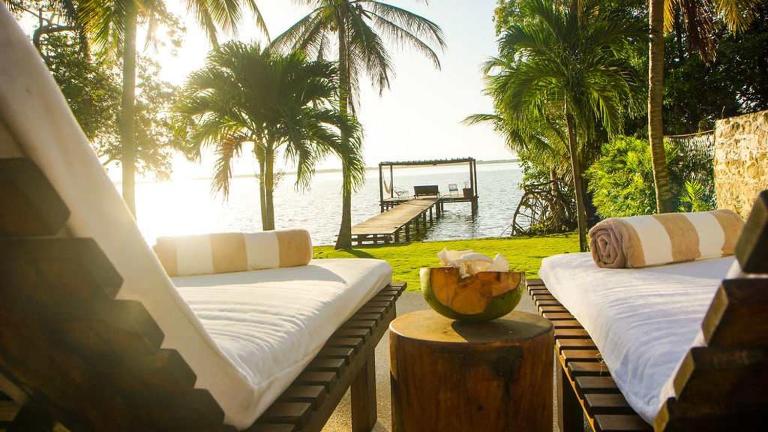 7BR Beautiful Waterfront Villa - Perfect Getaway - B&B Calderitas