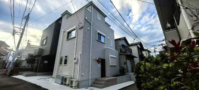 新築江の電腰越駅前徒歩1分鎌倉江の島観光に最適鎌倉腰越駅前a棟 - Ferienwohnung Kamakura