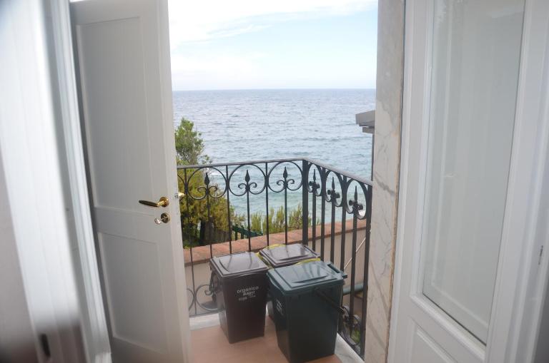 Della Pace Apartment - B&B Tellaro