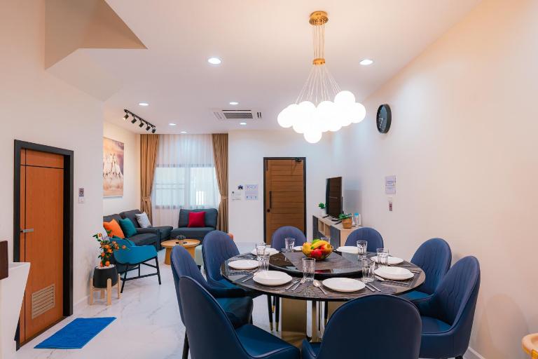 EXCLUSIVE SUKHUMVIT RESIDENCE, 3 Min BTS, Thonglor, 20 Guests - B&B Bangkok