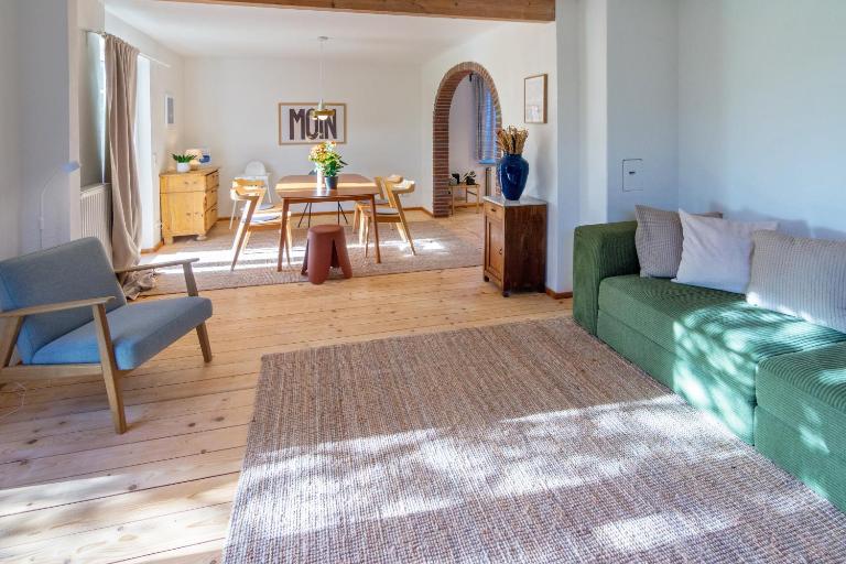 Deichhaus- Gartenwohnung - Ferienwohnung Neßmersiel