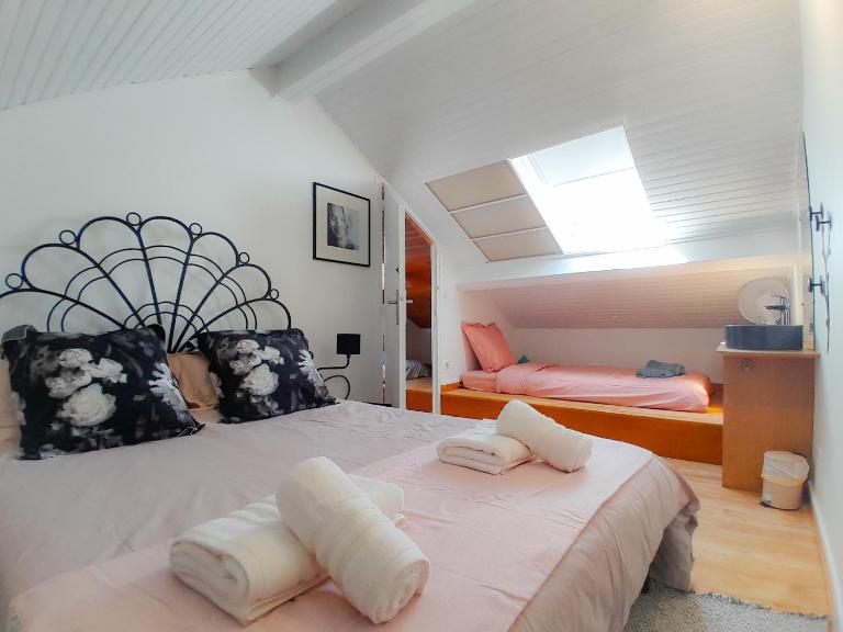Duplex de Charme avec Bureau - Face Gare RER A - Ferienwohnung Maisons-Laffitte