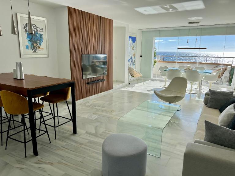 ANGY Banus - B&B Marbella