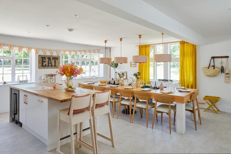 Priory Coach House - Bed and Breakfast Chichester