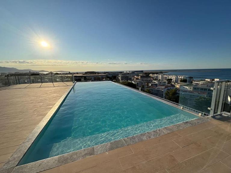 Seaside Azur - B&B Saint-Laurent-du-Var