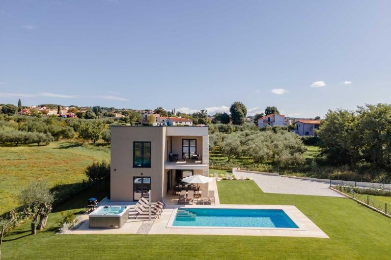Villa Fiducia - Modern villa close to Poreč - B&B Labinci