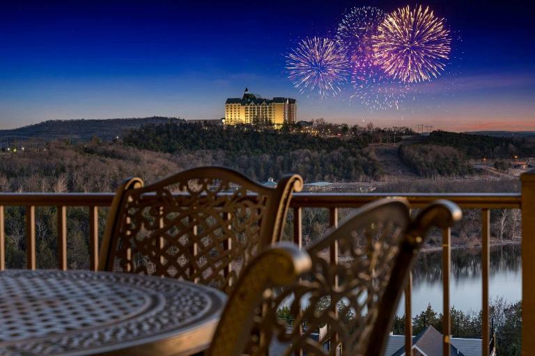 Ozark Views at Majestic - Perched on the Hills - Chambres d'hôtes Branson