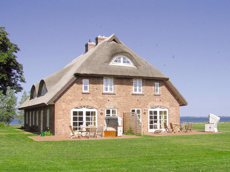 Ferienhaus "Lachmöwe" - B&B Schaprode