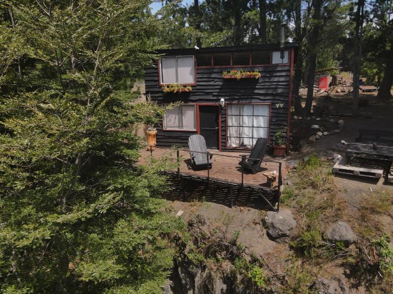 Cabaña con terraza vista al río en Roca Truful - Ferienwohnung Melipeuco