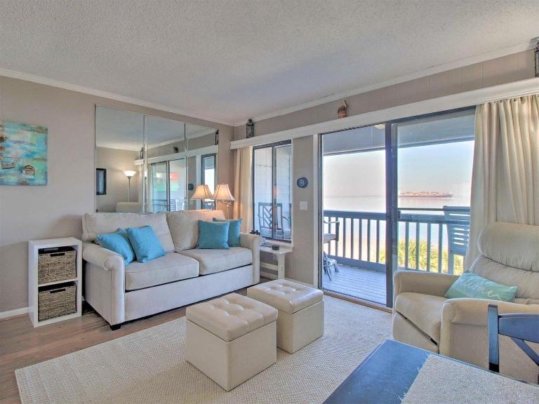 Gone Coastal - B&B Tybee Island