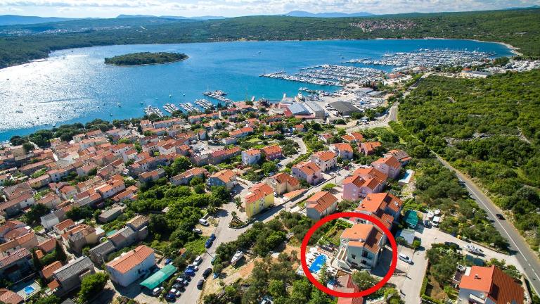 Family-friendly apartments with swimming pool Punat, Krk - 5345 - B&B Punat
