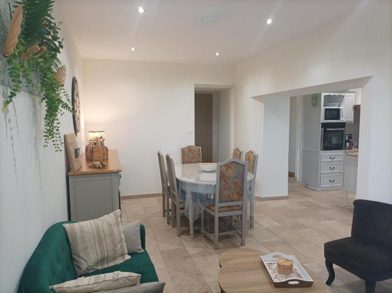 Gîte 4-6 pers - Gennes-Val-de-Loire - B&B Les Roches