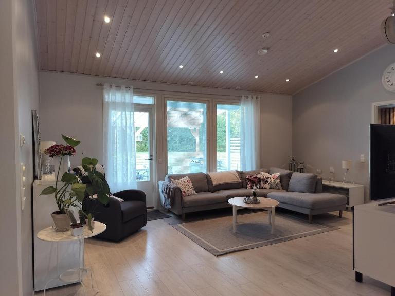 Cozy detached house near the city - Bed and Breakfast Rovaniemi