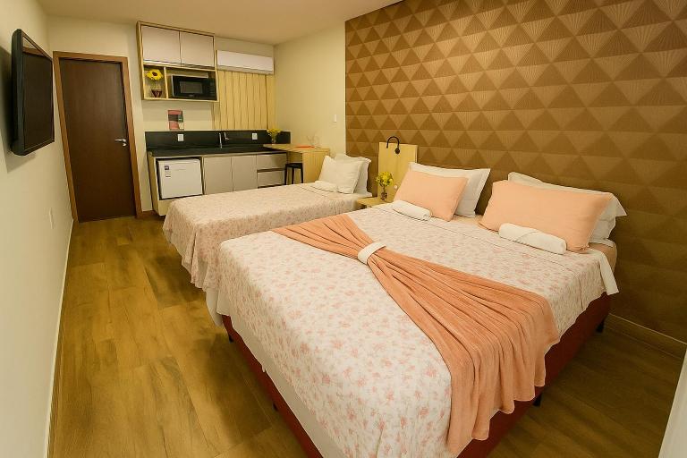 Studio moderno com piscina 350m do mar - Chambres d'hôtes Bugres
